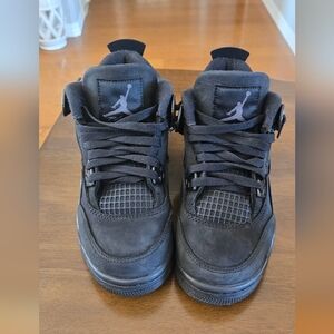 Air Jordan Retro 4 Low Top Boys Sneakers - Black